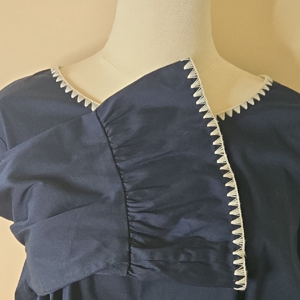 Talbots Navy Bell Sleeve Top White Trim Preppy Nautical Coastal Cotton Blouse - Picture 6 of 10